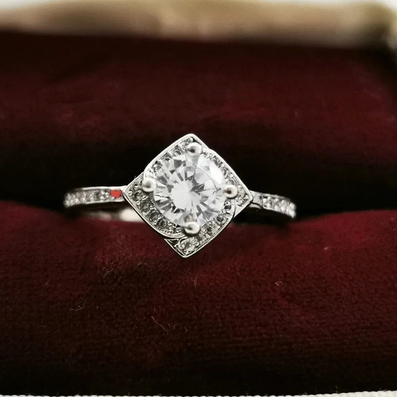 925 ring - Picture 1 of 5